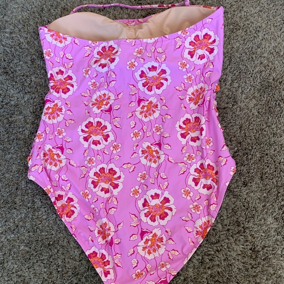 J. Crew Pink Floral Side Ruched Swimsuit Sz.18 One Piece NWT, - Picture 6 of 10
